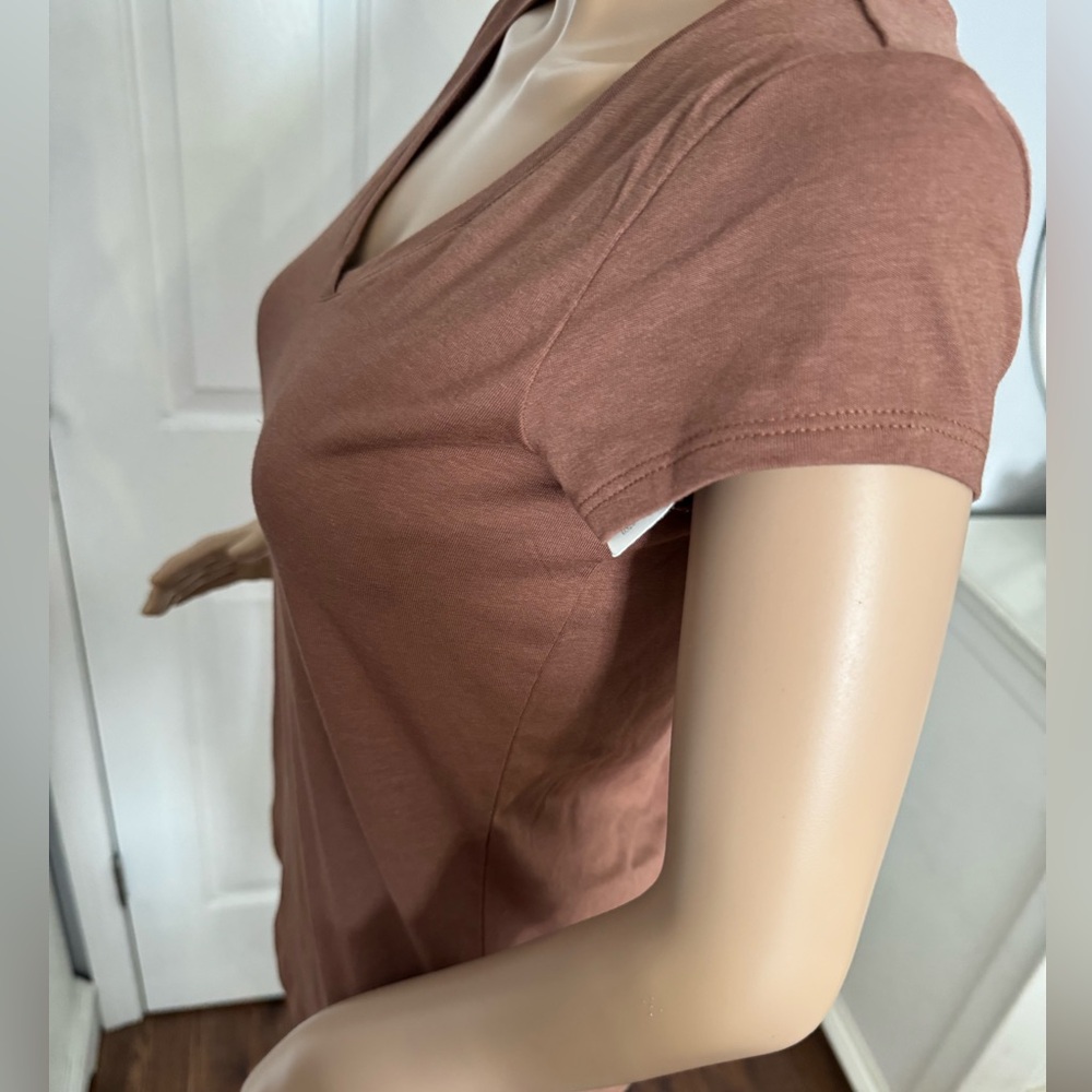 Tahari V-Neck Tee Size XS - Picture 5 of 6